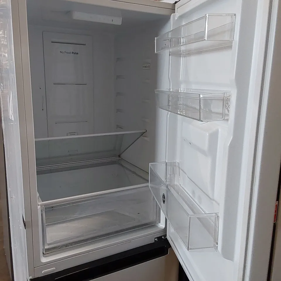HOOVER H1826MNB5WWKN FREESTANDING FRIDGE FREEZER WITH WATER DISPENSER, FROST FREE, 308L TOTAL CAPACITY, 60CM WIDE, WHITE [ENERGY CLASS F] - UNPROCESSED RETURN