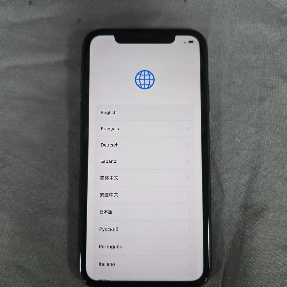 APPLE IPHONE 11 IN CHARCOAL