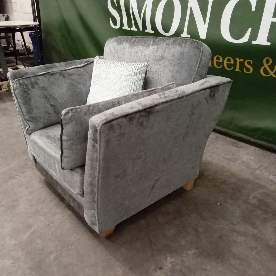 LAVELLO FABRIC CHAIR RRP £849