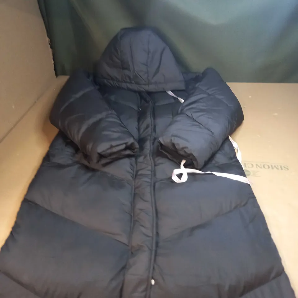 MISSGUIDED FULL LENGHT PUFFA COAT SIZE UNSPECIFIED