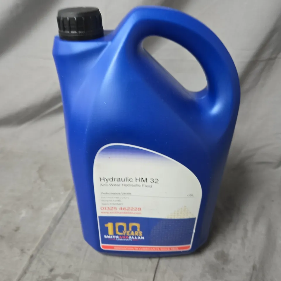 HYDRAULIC HM 32 – ANTI WEAR HYDRAULIC FLUID, BLUE CONTAINER