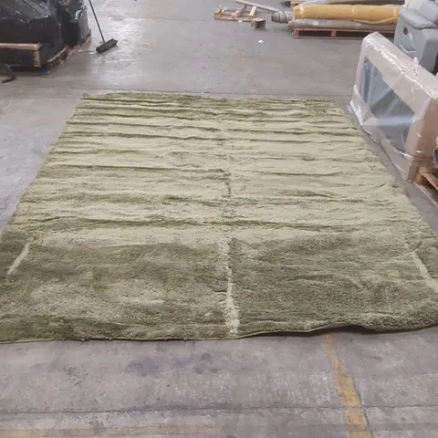 QUALITY DESIGNER AREA RUG - APPROXIMATELY 385 x 300cm