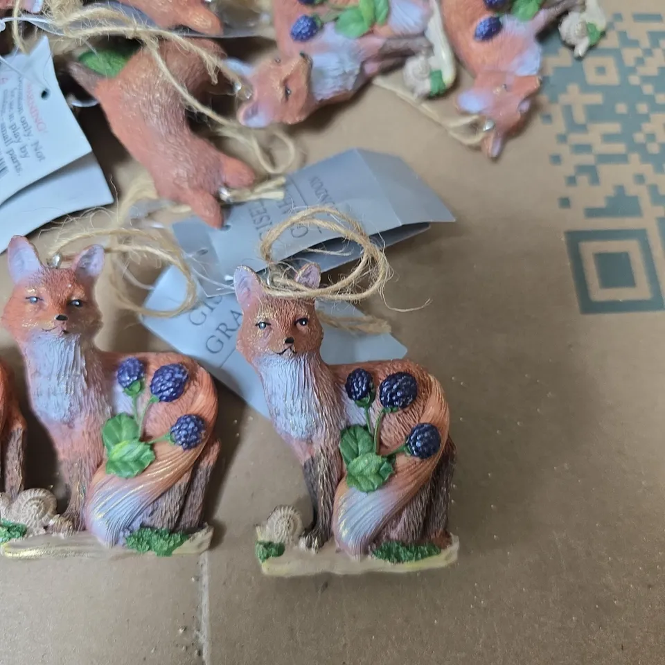 2 BOXES OF ASSORTED GISELA GRAHAM SMALL DECORATIONS 