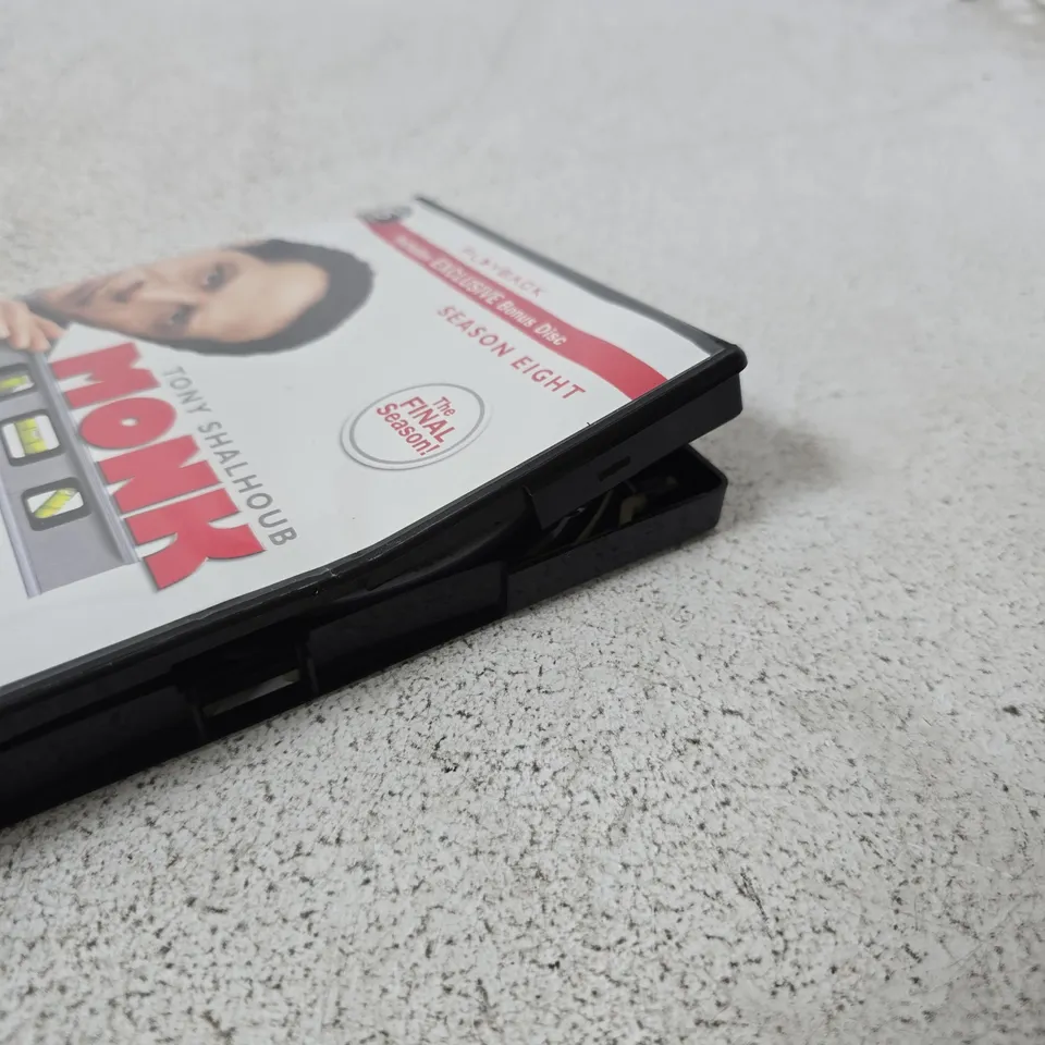 TOTE OF THE COMPLETE SET (8 SEASONS) MONK ON DVD