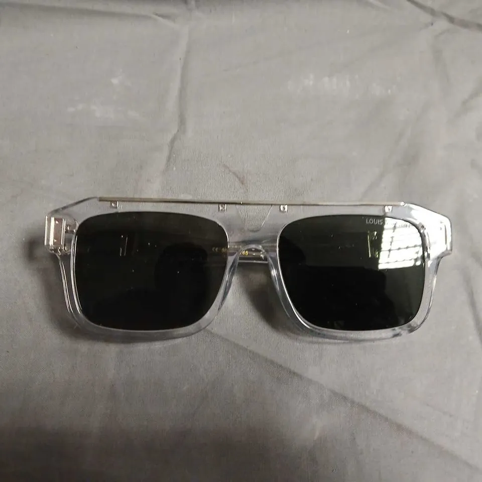 LOUIS VUITTON SUNGLASSES – WITH BOX AND CASE