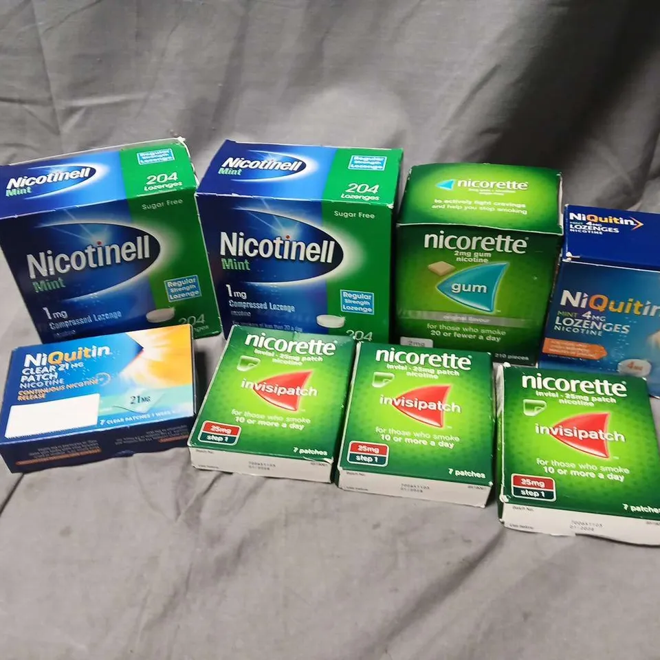 APPROXIMATELY 15 ASSORTED SMOKING PREVENTION AIDS TO INCLUDE NICORETTE GUM, NIQUITIN LOZENGES, NICOTINELL MINT, ETC