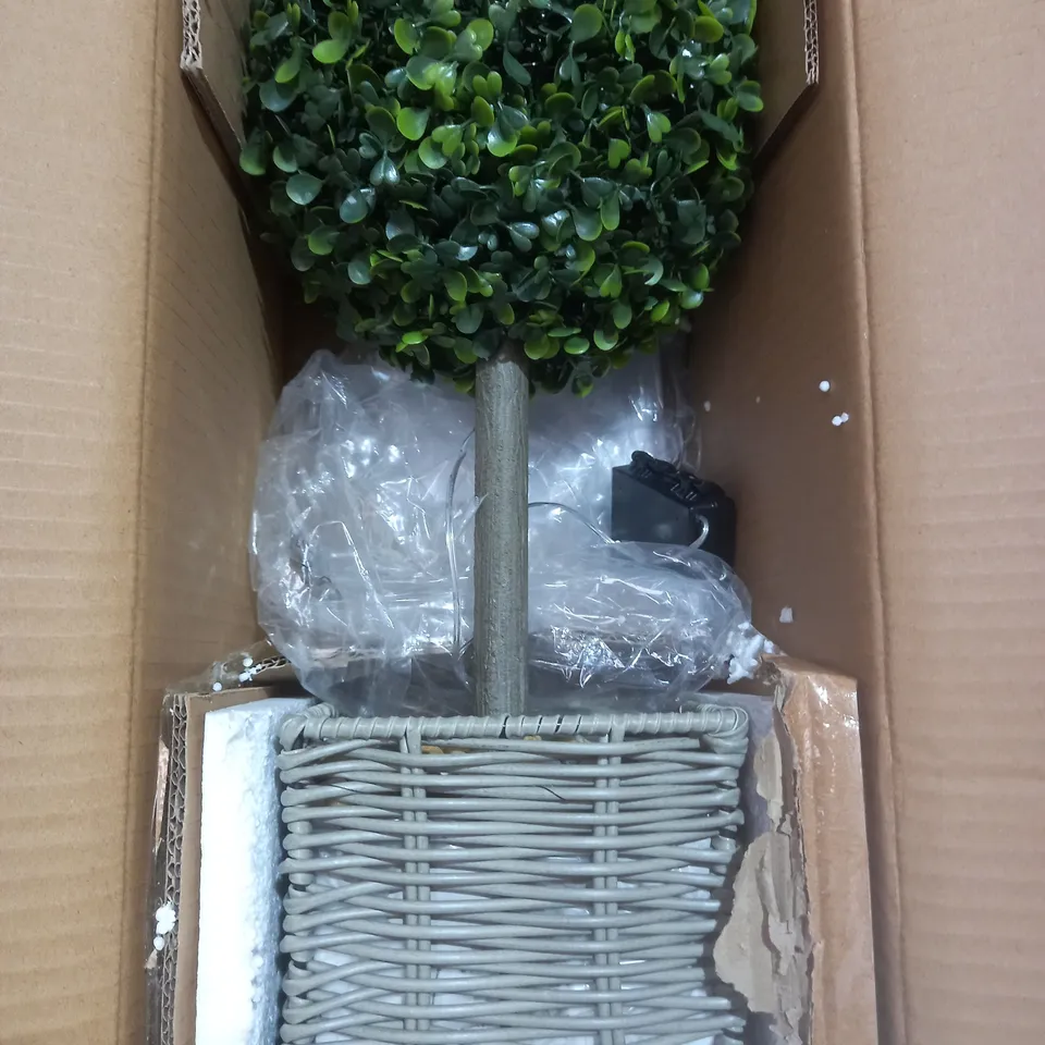 BASKET TREE DECORATION