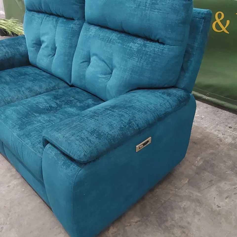 QUALITY DESIGNER ITALIAN MADE ERBA 2 SEATER ELECTRIC RECLINER LOVESEAT SOFA UPHOLSTERED IN CHAMELEON COLOUR FABRIC