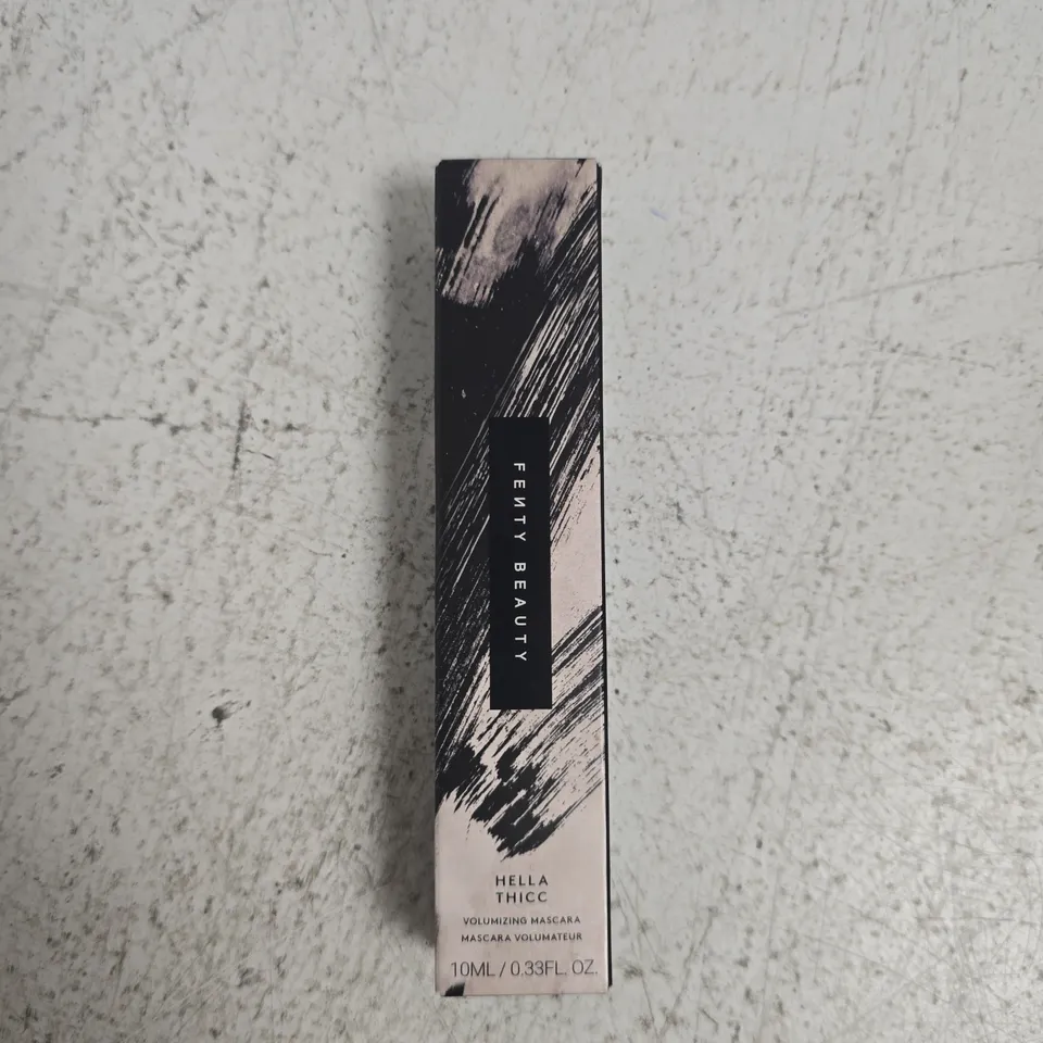 FENTY BEAUTY HELLA THICC VOLUMIZING MASCARA – 10 ML