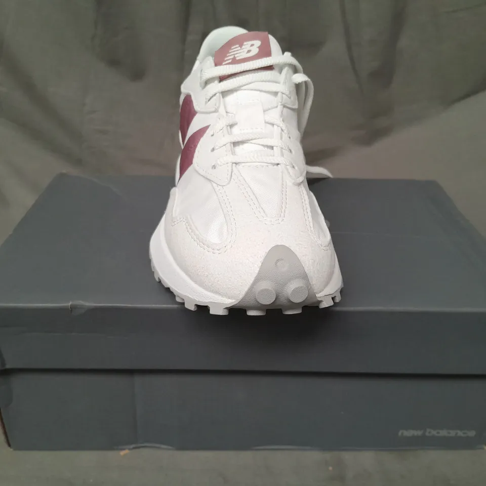 BOXED PAIR OF NEW BALANCE 327 TRAINERS IN WHITE/BERRY UK SIZE 5