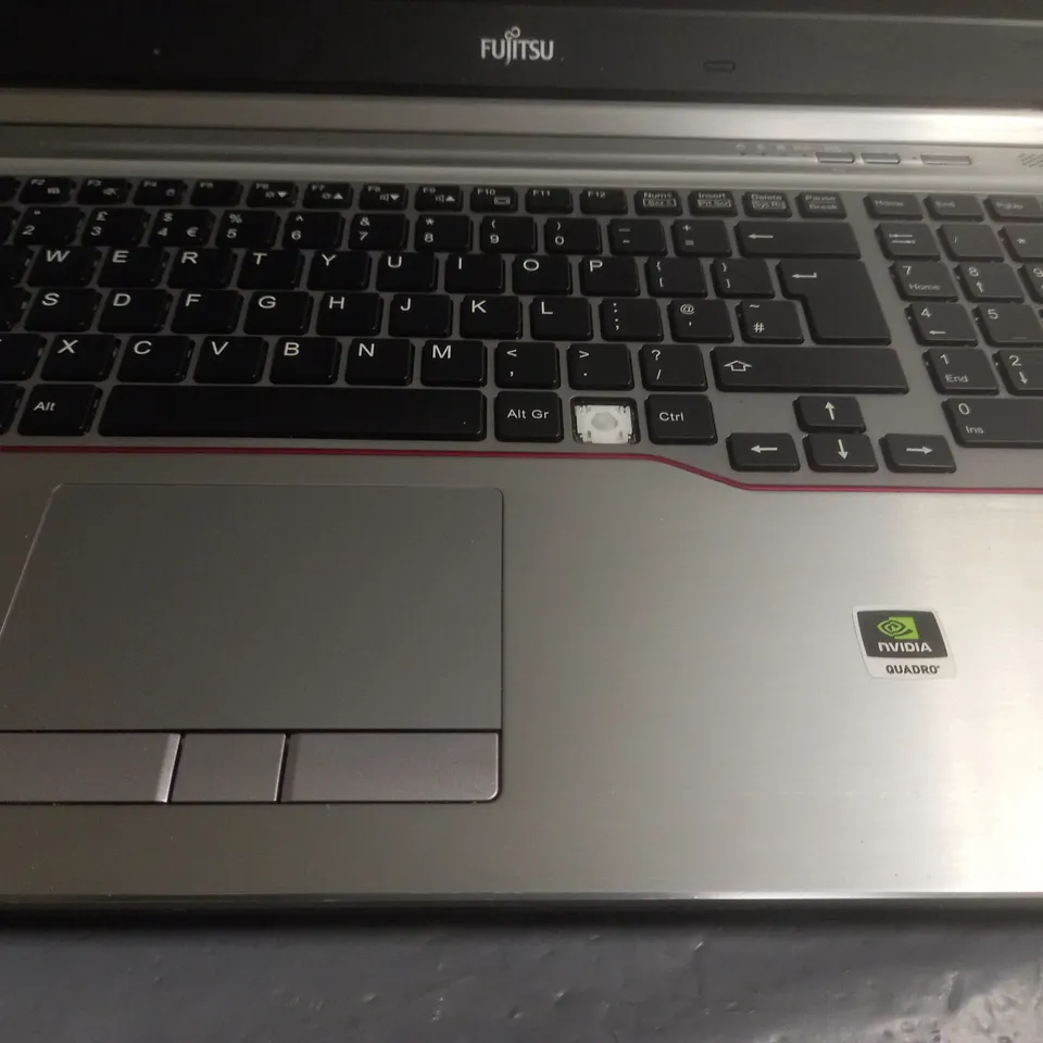 FUJITSU CELSIUS H770 LAPTOP