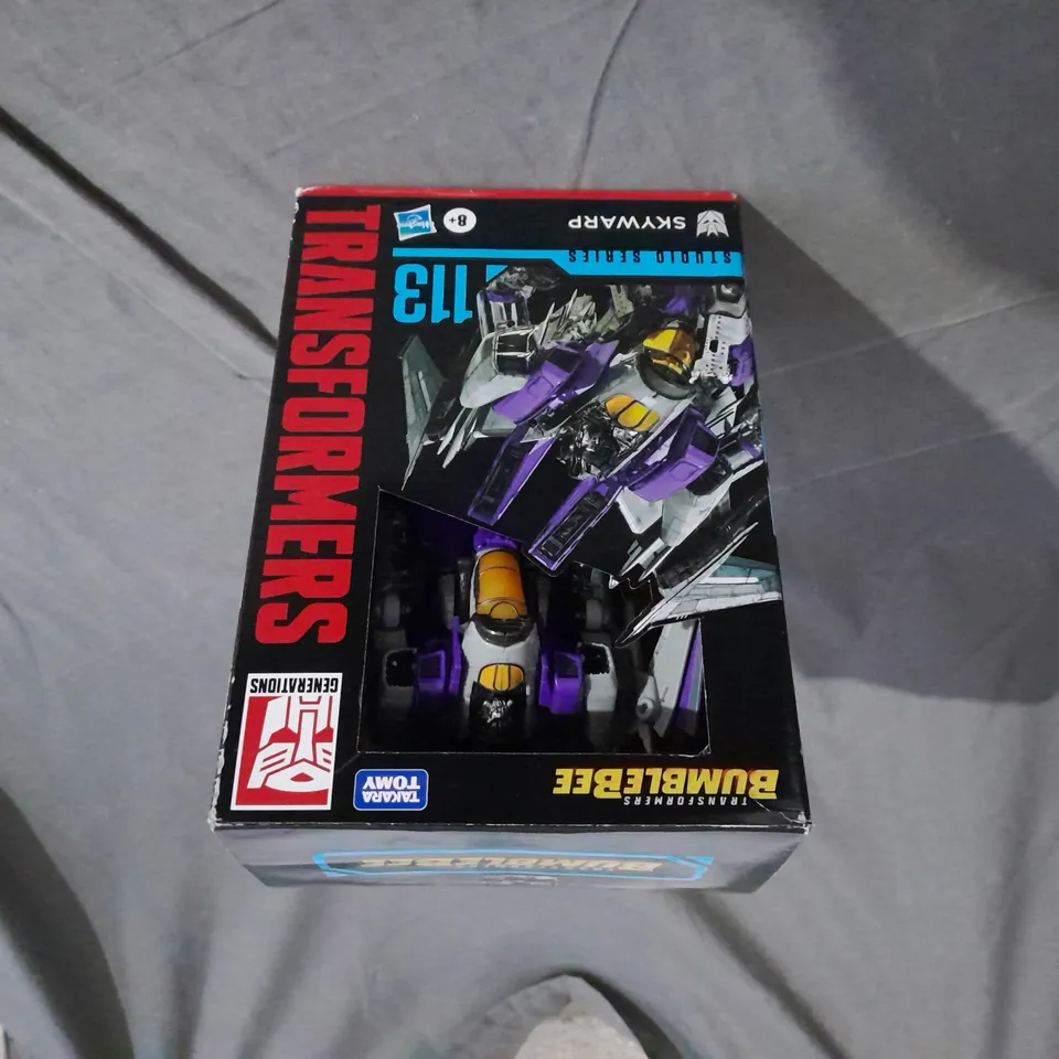 SKYWARP TRASFORMERS BUMBLEBEE