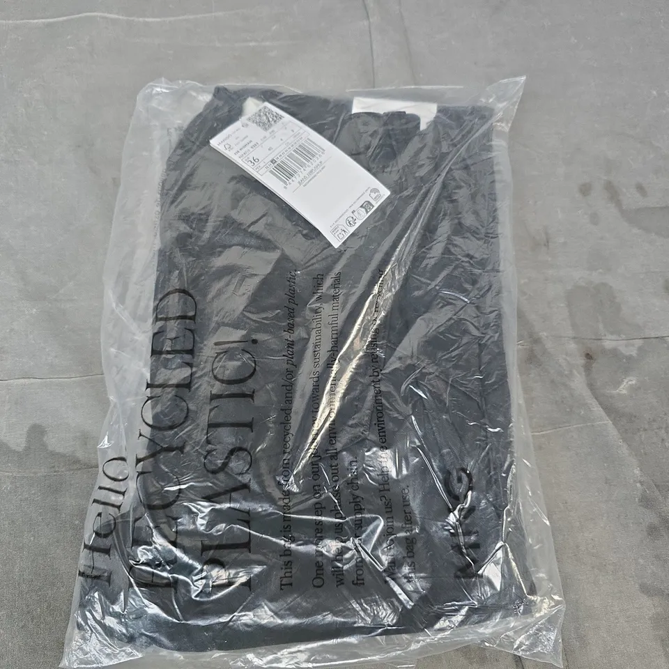 MANGO JEANS 328PUSHUP SKINNY JEANS IN BLACK SIZE UK 8