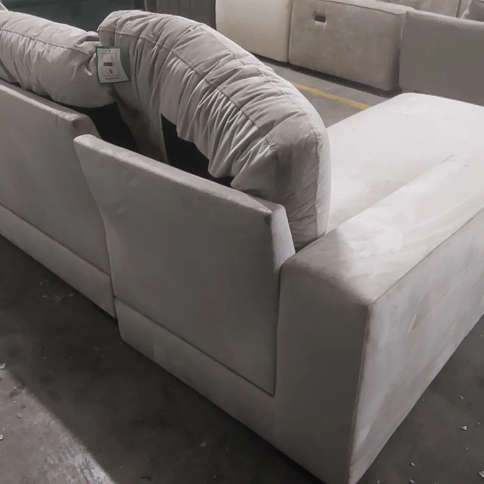 QUALITY DESIGNER VELVET UPHOLSTERED CORNER SOFA