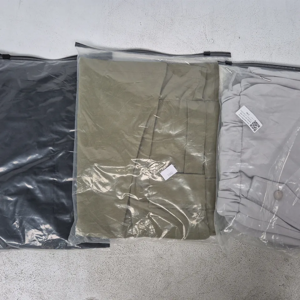 APPROXIMATELY 20 ASSORTED CLOTHING AND FASHION PRODUCTS IN VARIOUS STYLES AND SIZES - COLLECTION ONLY