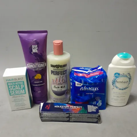 APPROXIMATELY 20 ASSORTED COSMETIC ITEMS TO INCLUDE - FEMFRESH ACTIVE WASH - ALWAYS MAXI THICK PADS - GIVE ME CONDITIONER