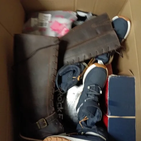 LARGE BOX OF APPROXIMATELY 15 ASSORTED CLOTHING ITEMS IN VARIOUS COLOURS, STYLES AND SIZES - COLLECTION ONLY