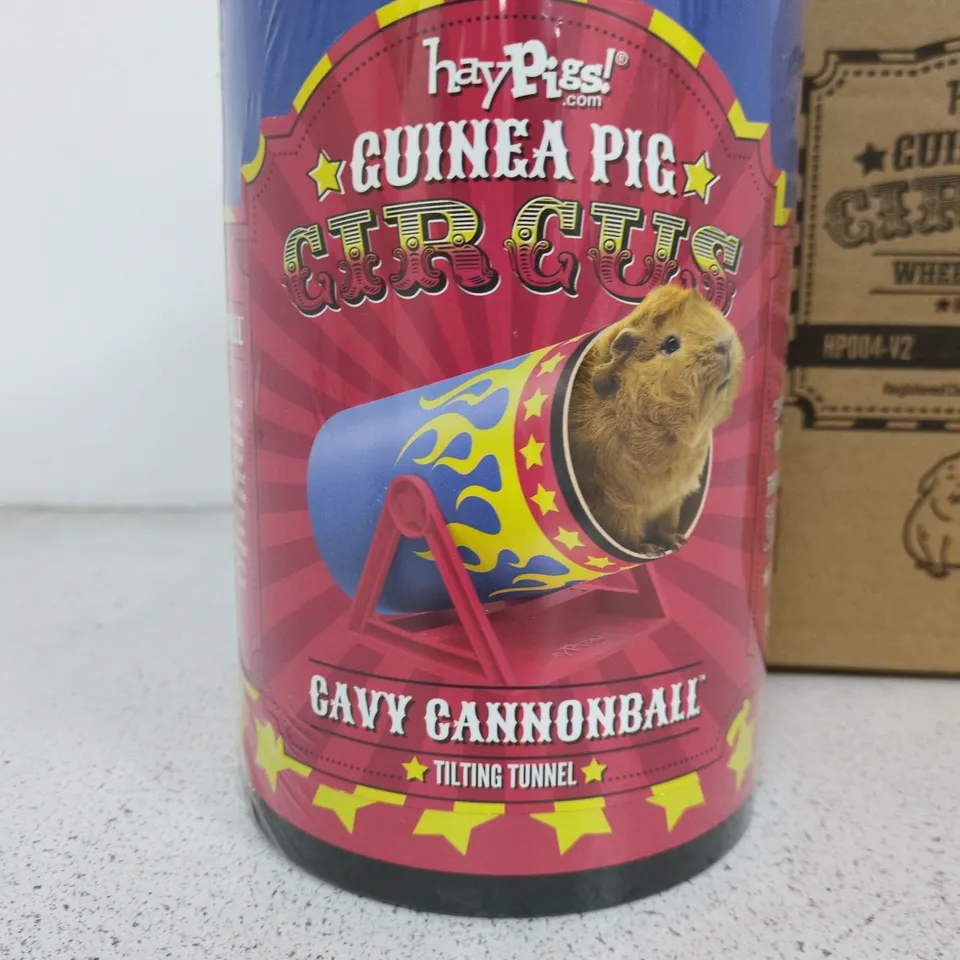 LOT OF 2 HAY PIGGS GUINEA PIG CIRCUS ACCESSORIES INCLUDES CANNON AND WHEEK WAGON