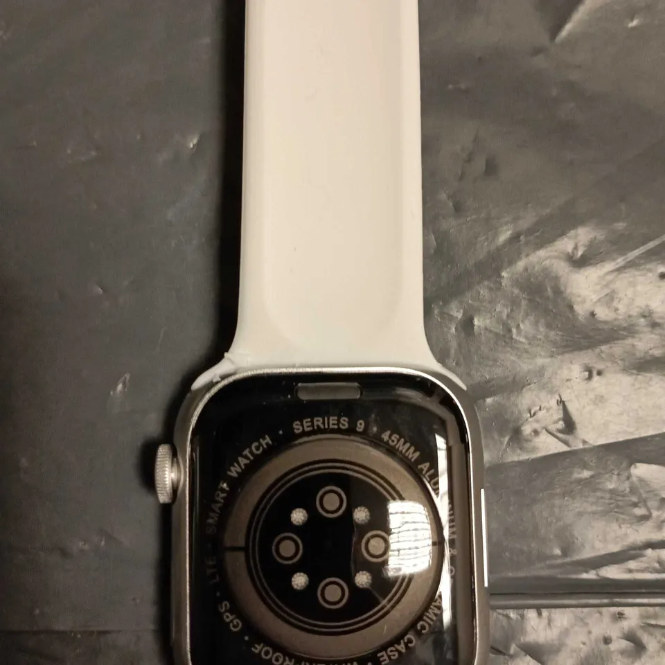 APPLE WATCH SERIES 9