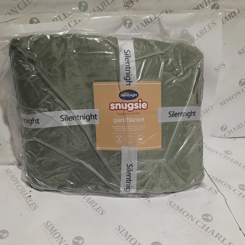 SNUGSIE HUGGABLE COMFORT GIANT BLANKET