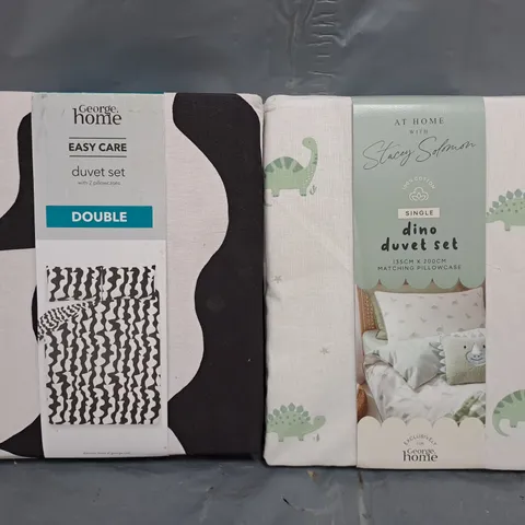 BOX OF APPROXIMATELY 10 ASSORTED HOUSEHOLD ITEMS TO INCLUDE BEDDING, CUSHIONS, ETC, IN VARIOUS STYLES, SIZES, AND COLOURS - COLLECTION ONLY