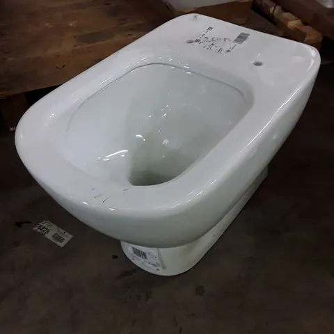 CLOSE COUPLED TOILET PAN