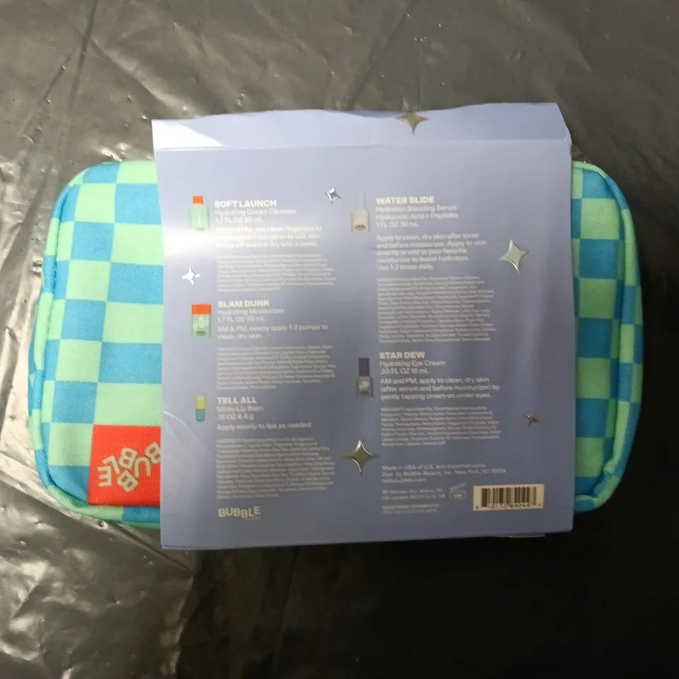 BUBBLE GIFT SET IN COLOURFUL CHECKERED POUCH