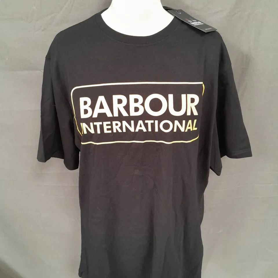 BARBOUR INTERNATIONAL ESSENTIAL LARGE LOGO TEE IN BLACK SIZE XL