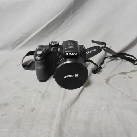 KODAK PIXPRO AZ425 DIGITAL CAMERA