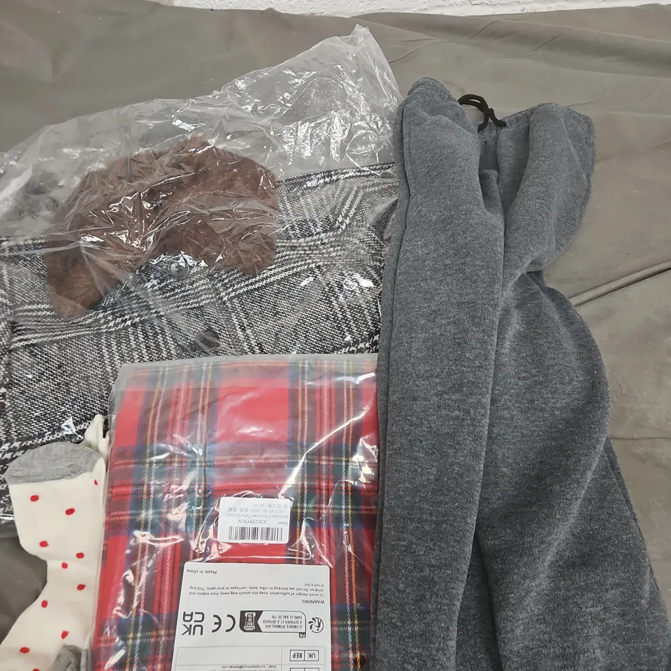 APPROXIMATELY 20 ASSORTED CLOTHING PRODUCTS IN VARIOUS STYLES & SIZES TO INCLUDE PANTS, T-SHIRTS, DRESSES ETC