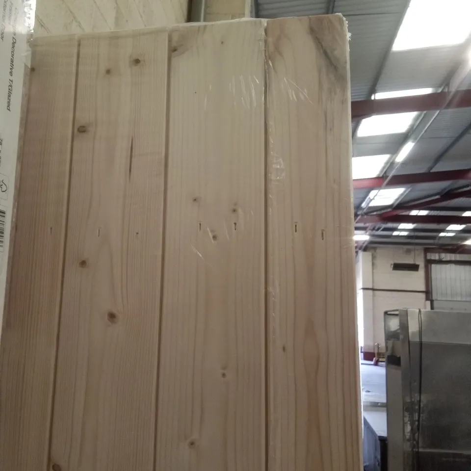 LB 1981 X 838MM NORDIC SOFTWOOD LEDGED AND BRACED DOOR 