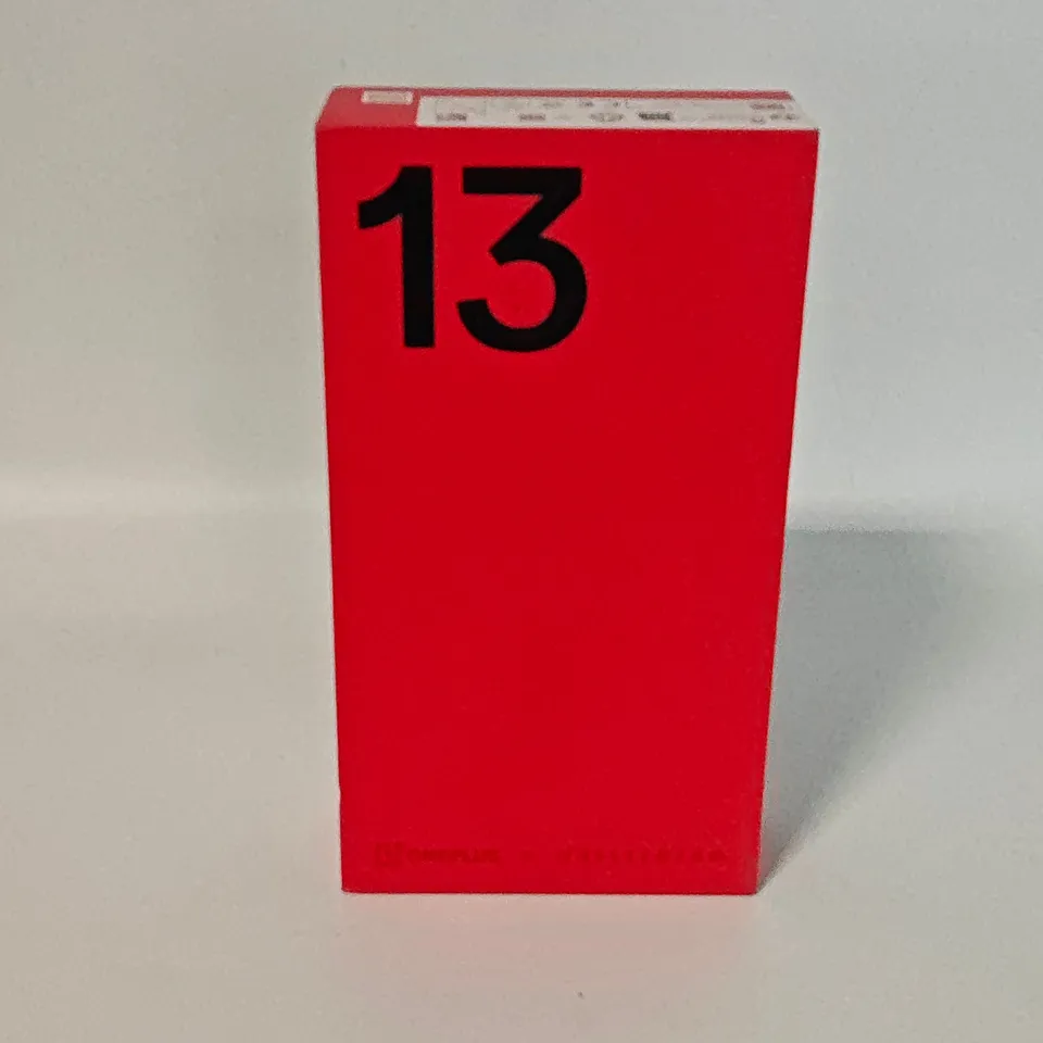 BOXED ONEPLUS 13 12/256GB IN BLACK ECLIPSE - CPH2653