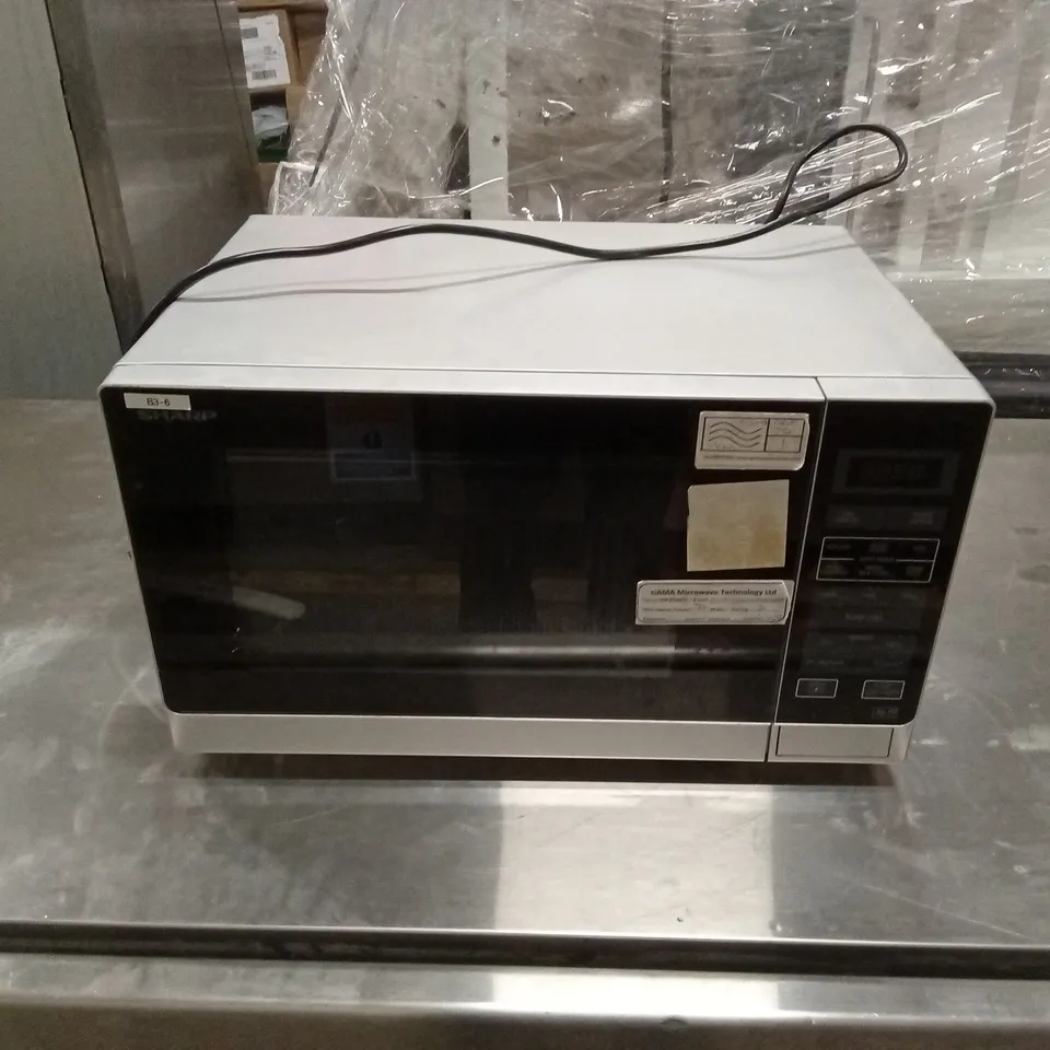 SHARP R372SLM SOLO MICROWAVE - SILVER