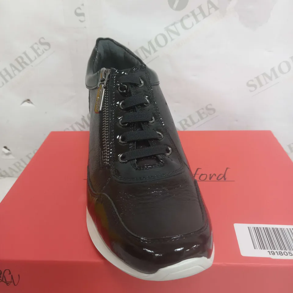 RUTH LANGSFORD WHITE WEDGE TRAINERS - SIZE 5