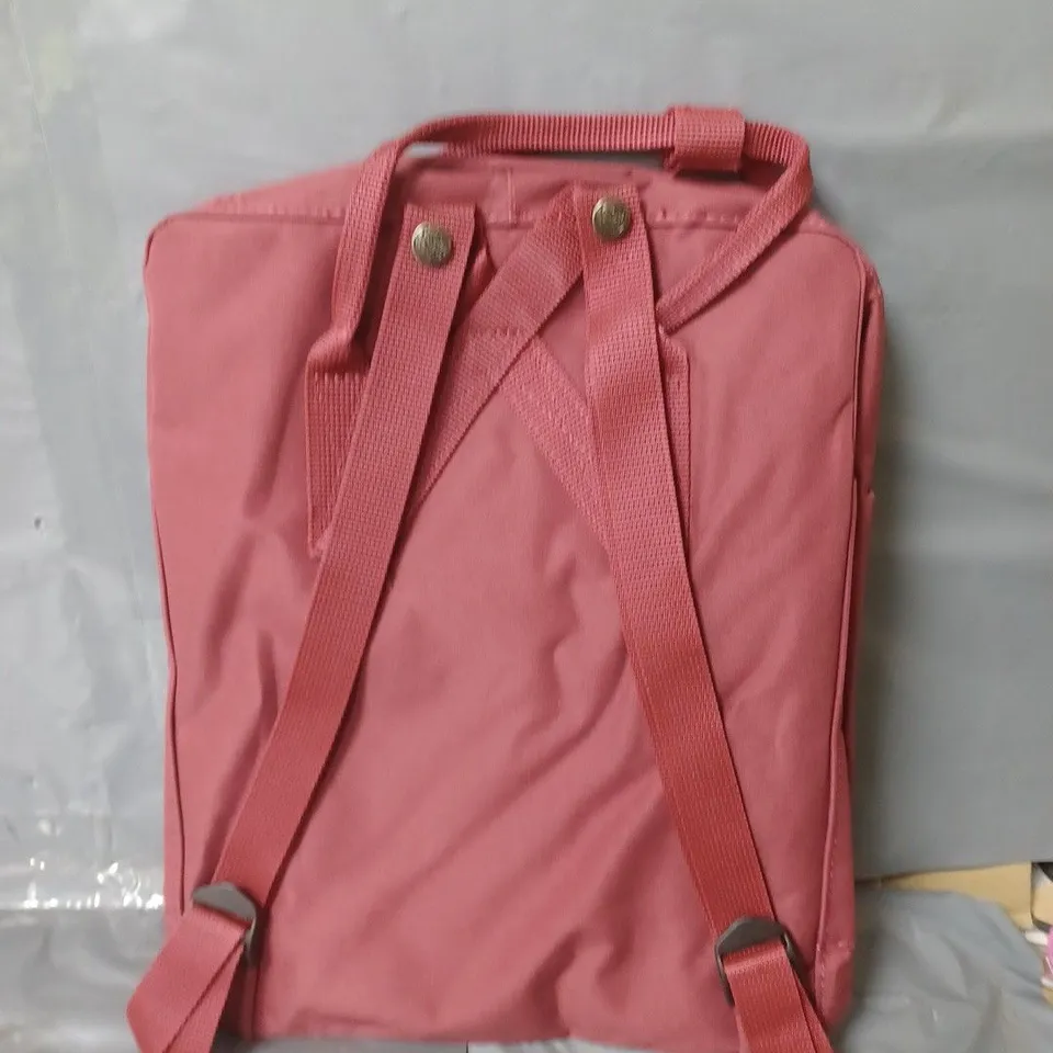 FJALL RAVEN KANKEN BACKPACK - BURGUNDY