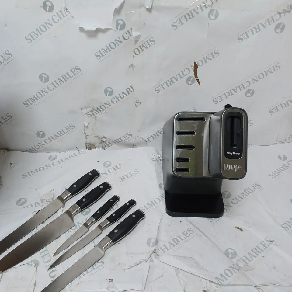 NINJA FOODI STAYSHARP 5 PIECE KNIFE BLOCK WITH INTEGRATED SHARPENER K32005UK