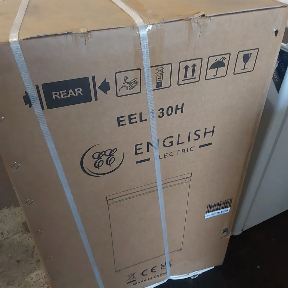 BOXED WHITE KNIGHT UNDER COUNTER FRIDGE WHITE EEL130H