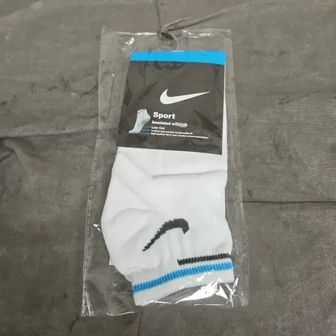 NIKE SPORT WHITE LOW-CUT INSULATED SOCKS – PACKAGED