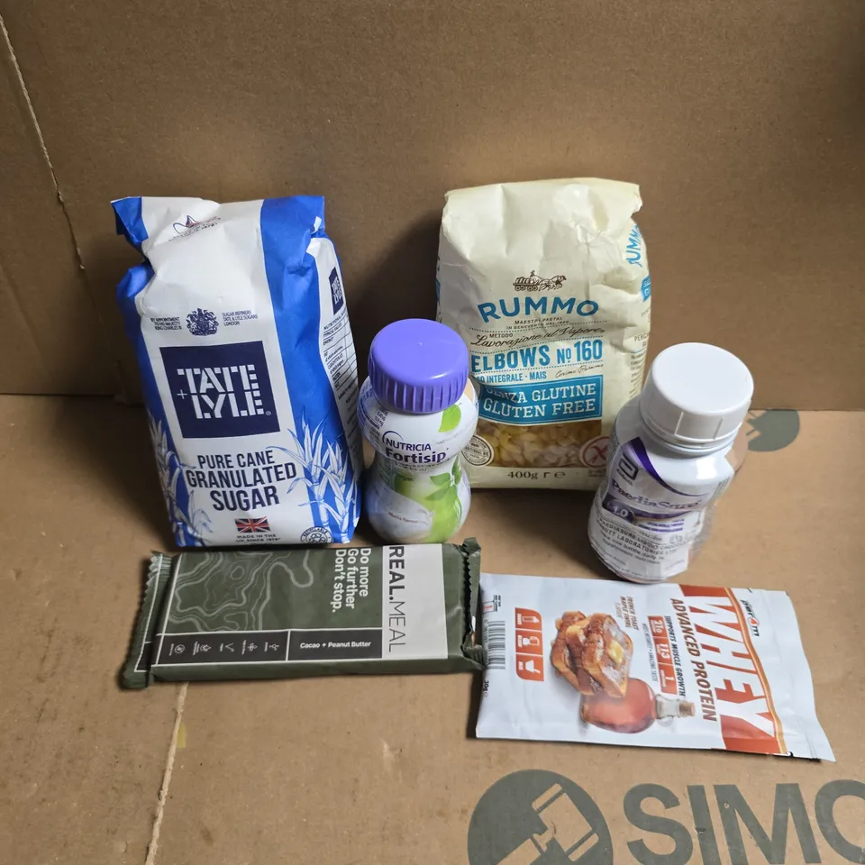 APPROXIMATELY 12 ASSORTED FOOD & DRINK ITEMS TO INCLUDE GRANULATED SUGAR, ABBOTT PAEDIASURE, RUMMO PASTA ELBOWS, ETC - COLLECTION ONLY