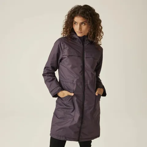 BRAND NEW REGATTA WOMENS ROMINE II WATERPROOF WINTER PARKA JACKET IN PLUM - 16