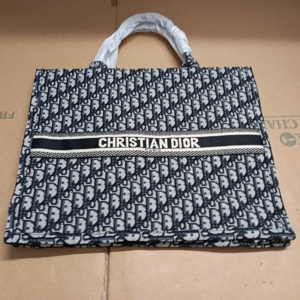 CHRISTIAN DIOR SHOPPER BAG