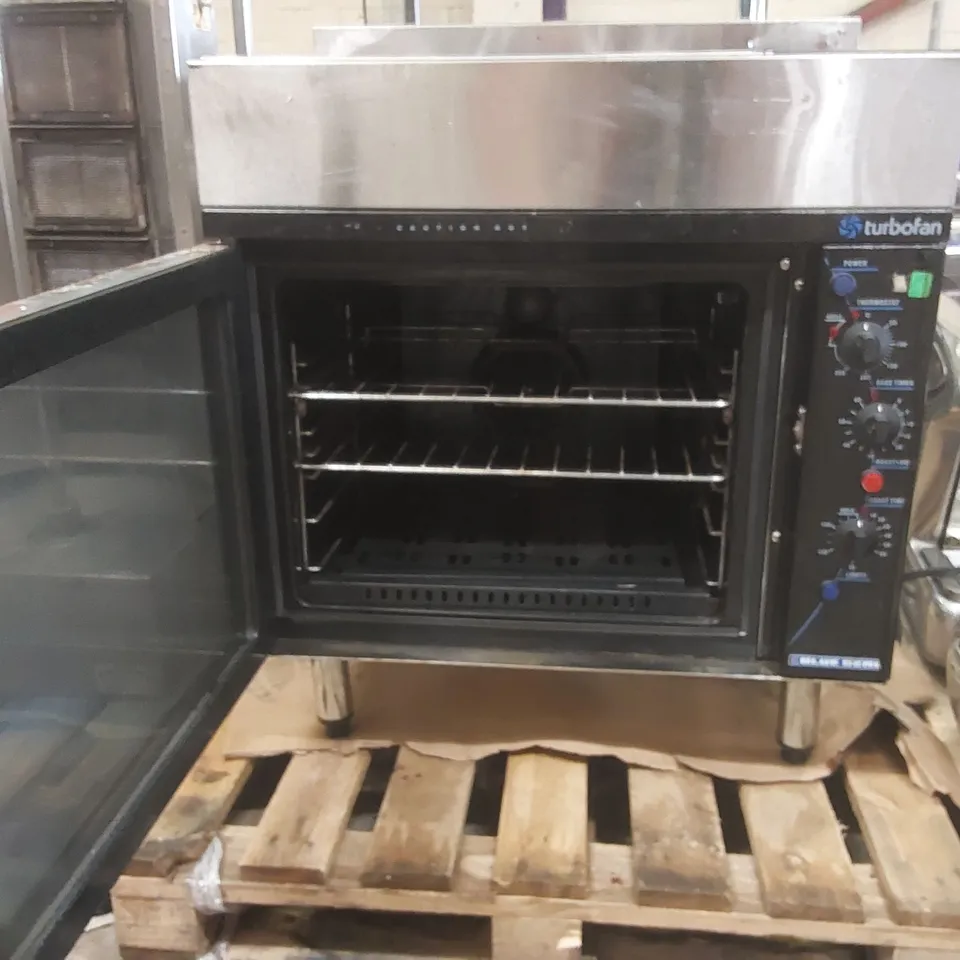 BLUE SEAL E9311 COMMERCIAL TURBOFAN OVEN