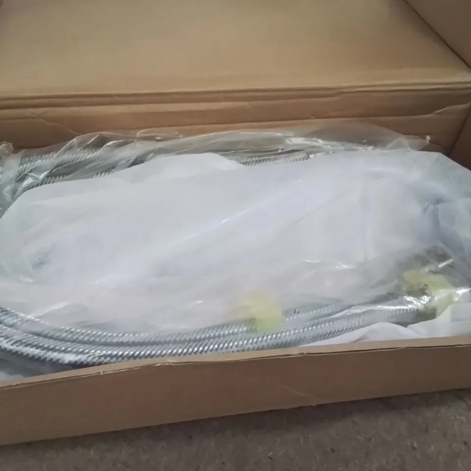 BOXED MIXER TAP