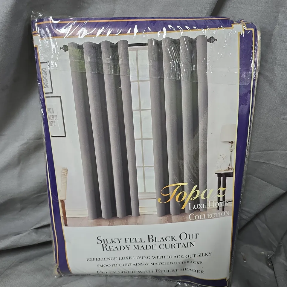 TOPAZ LUXE HOME COLLECTION SILKY FEEL BLACK OUT CURTAINS - 66 X 54"