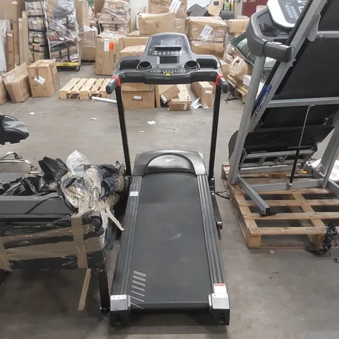 REEBOK ONEGT40Z MOTORISED TREADMILL