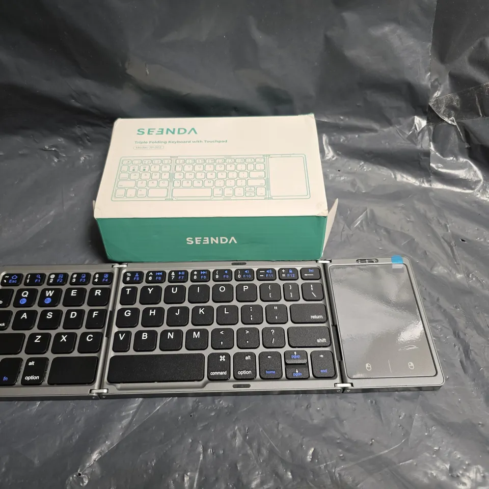 SEENDA TRIPLE FOLDING KEYBOARD WITH TOUCHPAD – MODEL JP-302