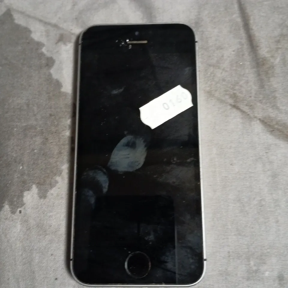 APPLE IPHONE SE SMARTPHONE