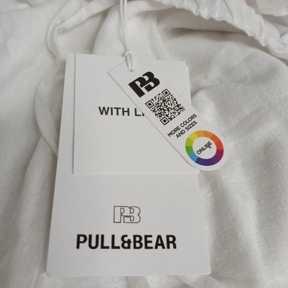 PULL&BEAR WHITE DRAWSTRING SHORTS – SIZE L