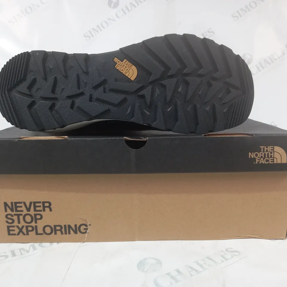 BOXED PAIR OF THE NORTH FACE SHOES IN TAN UK SIZE 7