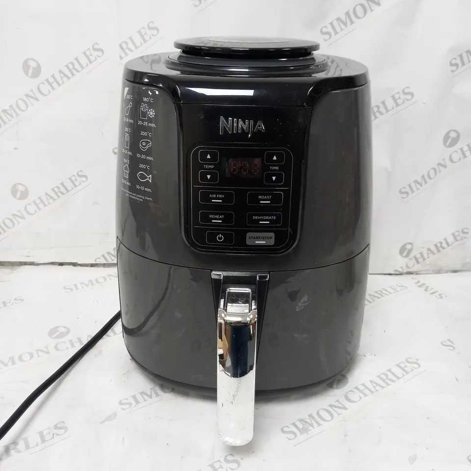 BOXED NINJA AIR FRYER 3.8L AF100UK